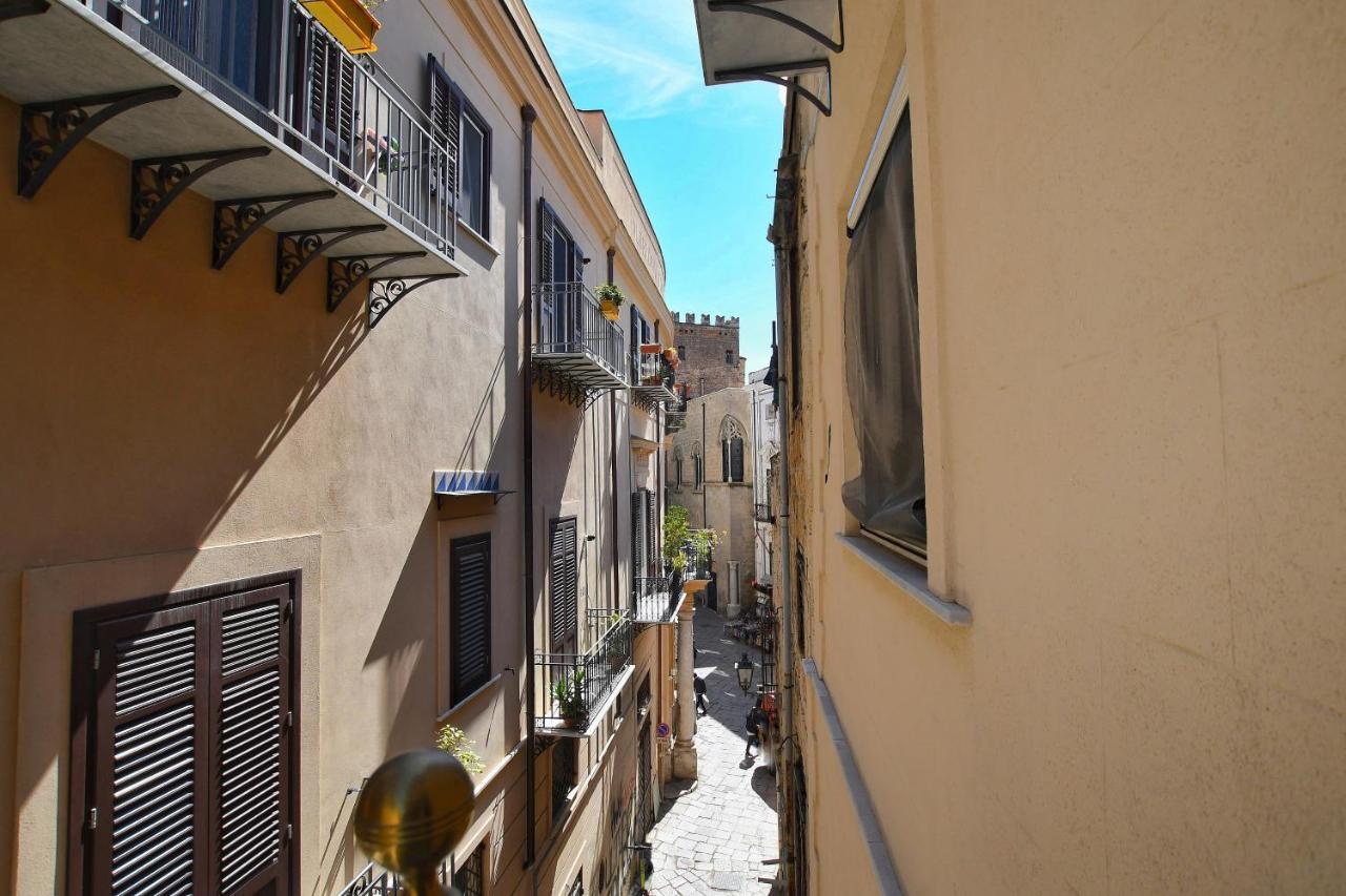 San Basilio'S Home Historical Center Palermo Bagian luar foto