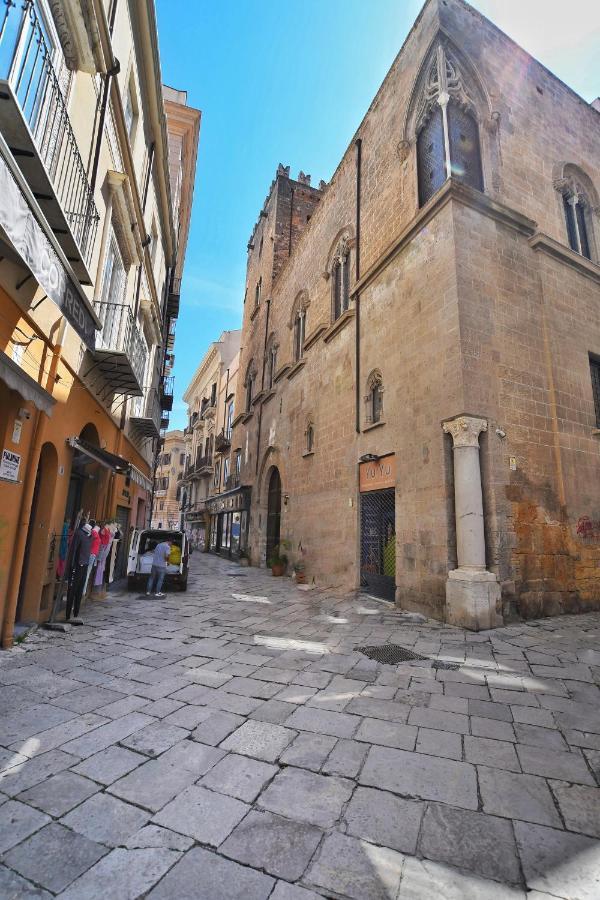 San Basilio'S Home Historical Center Palermo Bagian luar foto